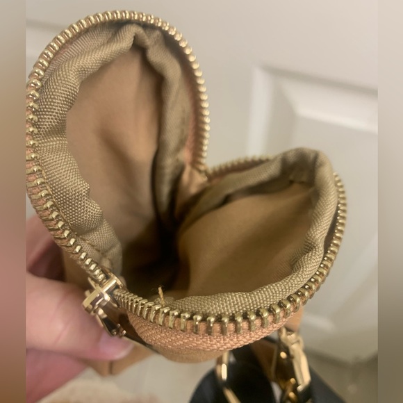 Badgley Mischka faux suede Sherpa crossbody NWOT - Picture 7 of 9